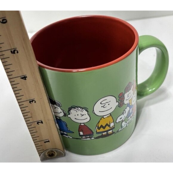Charlie Brown’s Merry Christmas Large Coffee Mug – Bioworld Festive Holiday Cup - Picture 9 of 10